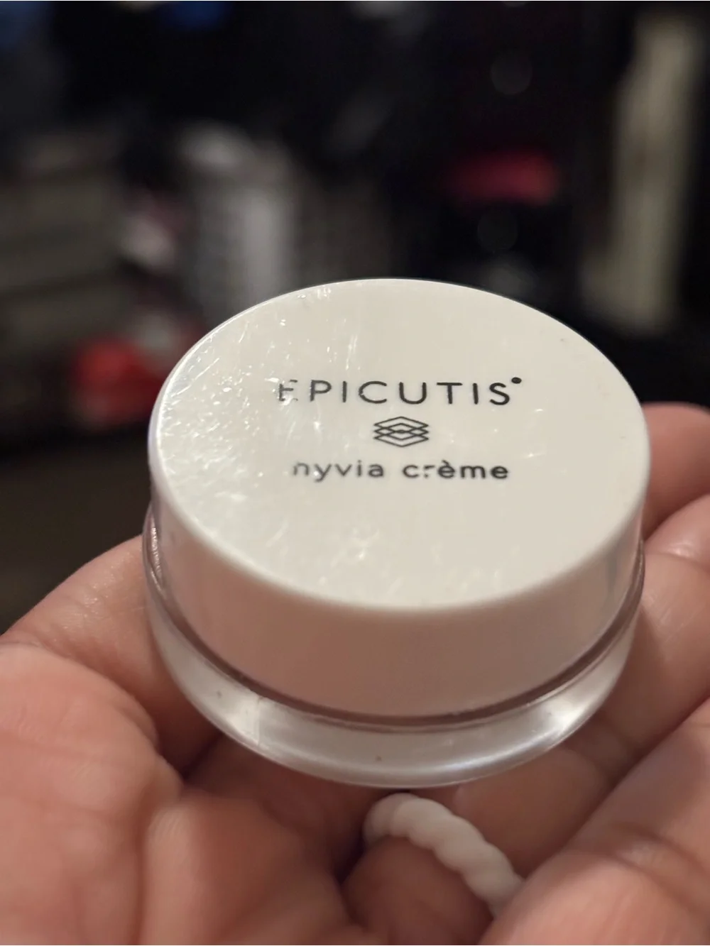 Nyvia Crème – White Skin Repair Moisturizer